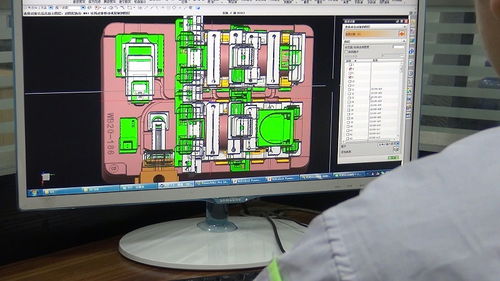 注塑模具廠里鉗工自學設計難嗎？軟件設計與制作路徑解析